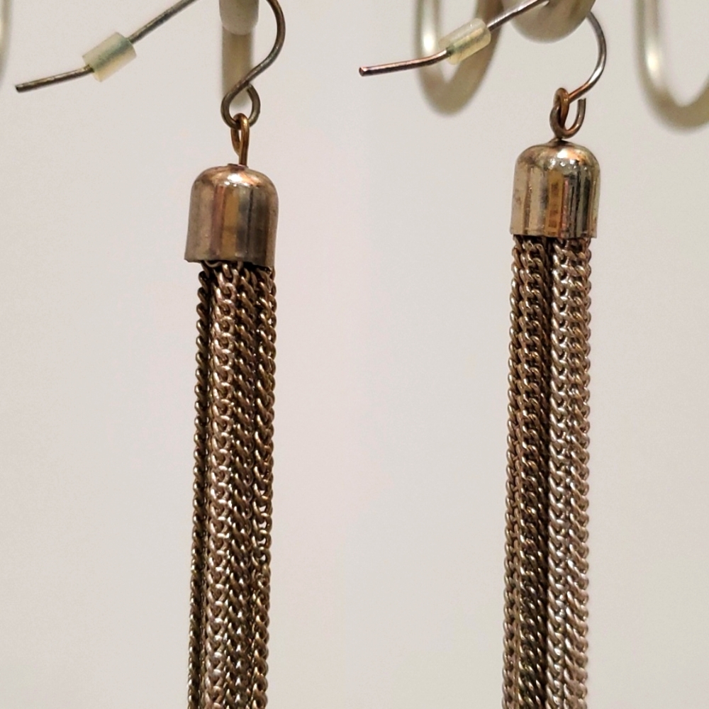 Chain dangle earrings